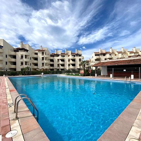 La Felicidad Vybdenia Apartment Luaran gambar