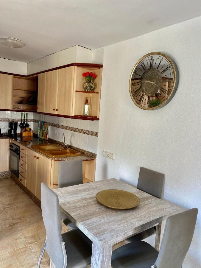 La Felicidad Vybdenia Apartment Luaran gambar